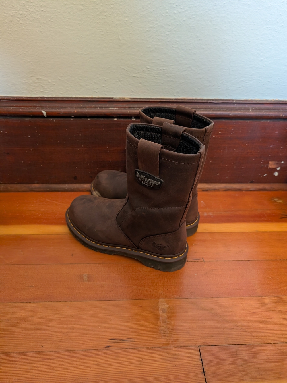 Men's Brown Pull-On Work Boots